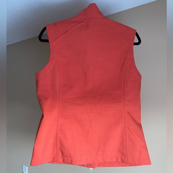 Ariat Softshell Vest - Picture 3 of 10